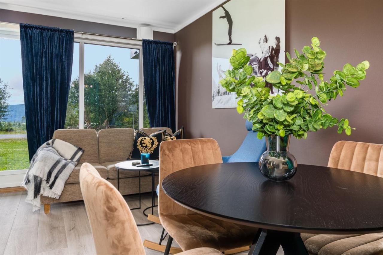 Leilighet Beitostolen Sentrum, Terrasse Og Innendors Parkering Экстерьер фото